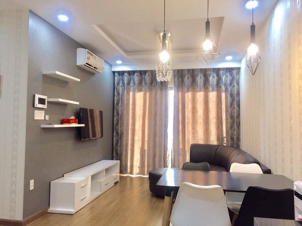 Smart design 3 bedrooms apartment for rent in Golden Mansion next to Tan Son Nhat airport