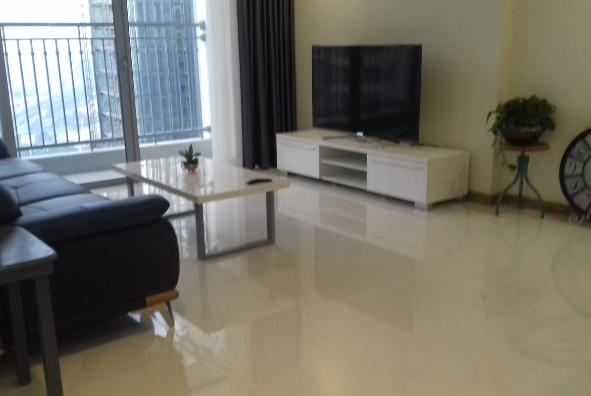 Three bedrooms for lease at Landmark 81 Tower, fully furnished and city view