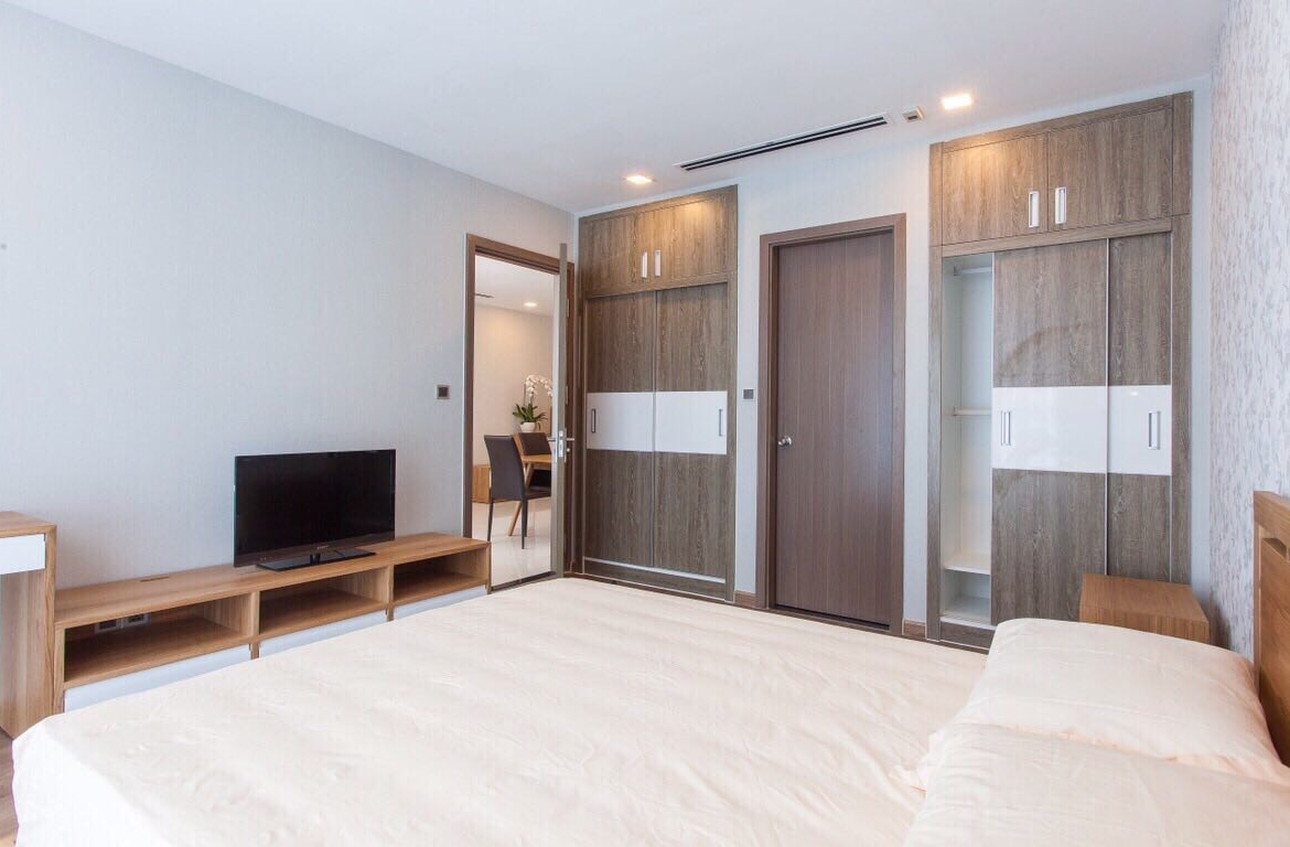 Smart design 3 bedrooms apartment for rent in Golden Mansion next to Tan Son Nhat airport