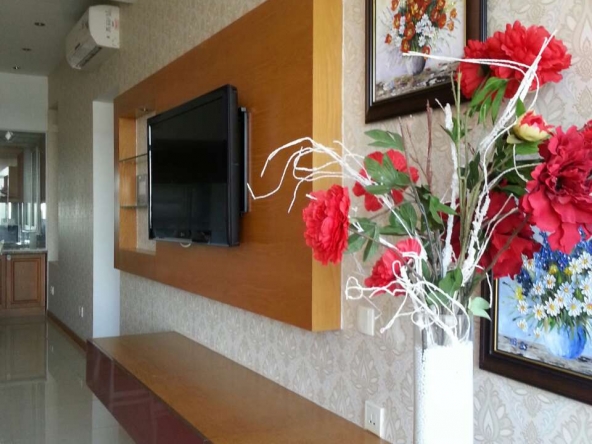 Saigon Pearl apartment for rent with 2 bedrooms, luxury furniture