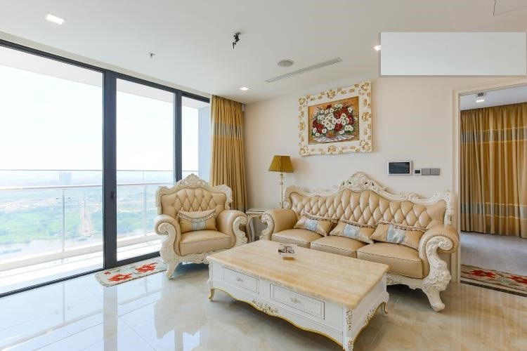 Luxury 6 for rent at Vinhomes Golden River in District 01 Center