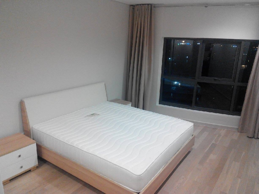 Saigon Pearl Apartment for rent, 2 beds, high floor, City View