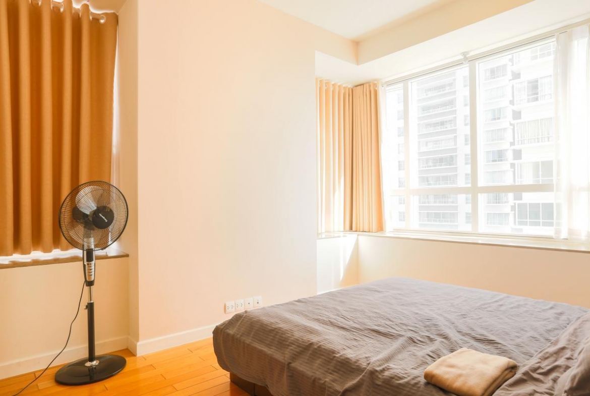 Sunrises City Luxury one bedroom apartment for rent in District 7
