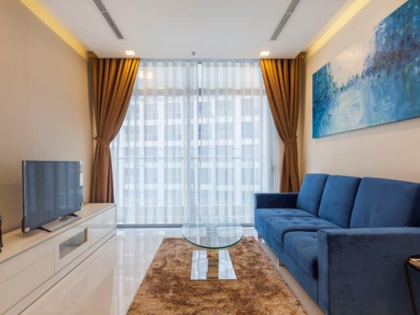 Simple and modern styles two bedroom apartment for rent at Park 7 Tower in Vinhomes Central Park