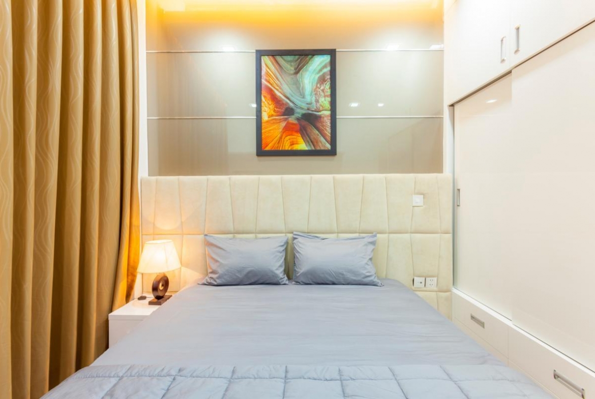 Nice Interior apartment for rent in Sky Center at Pho Quang Street
