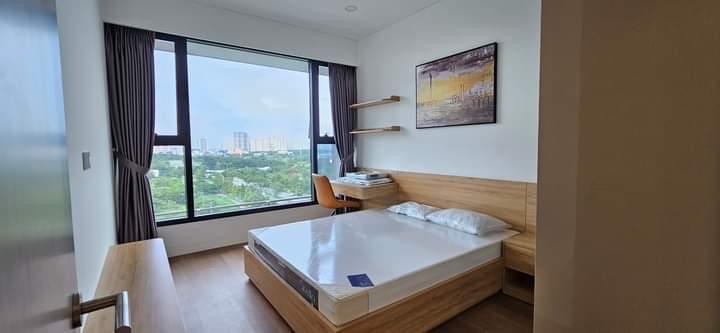 Renting 2 bedroom riverside apartment at The River in Thu Thiem