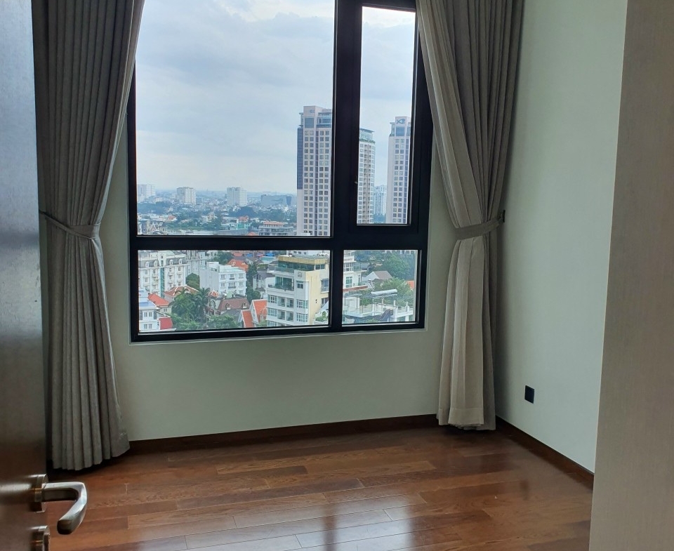 Basic furnished three bedrooms apartment for rent in D'edge Thao