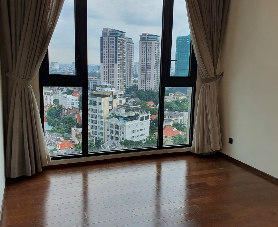 Basic furnished three bedrooms apartment for rent in D'edge Thao