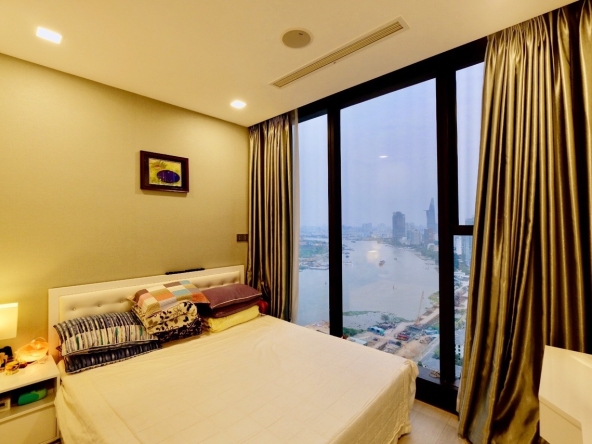 Prime location Vinhomes Golden River apartment for Rent