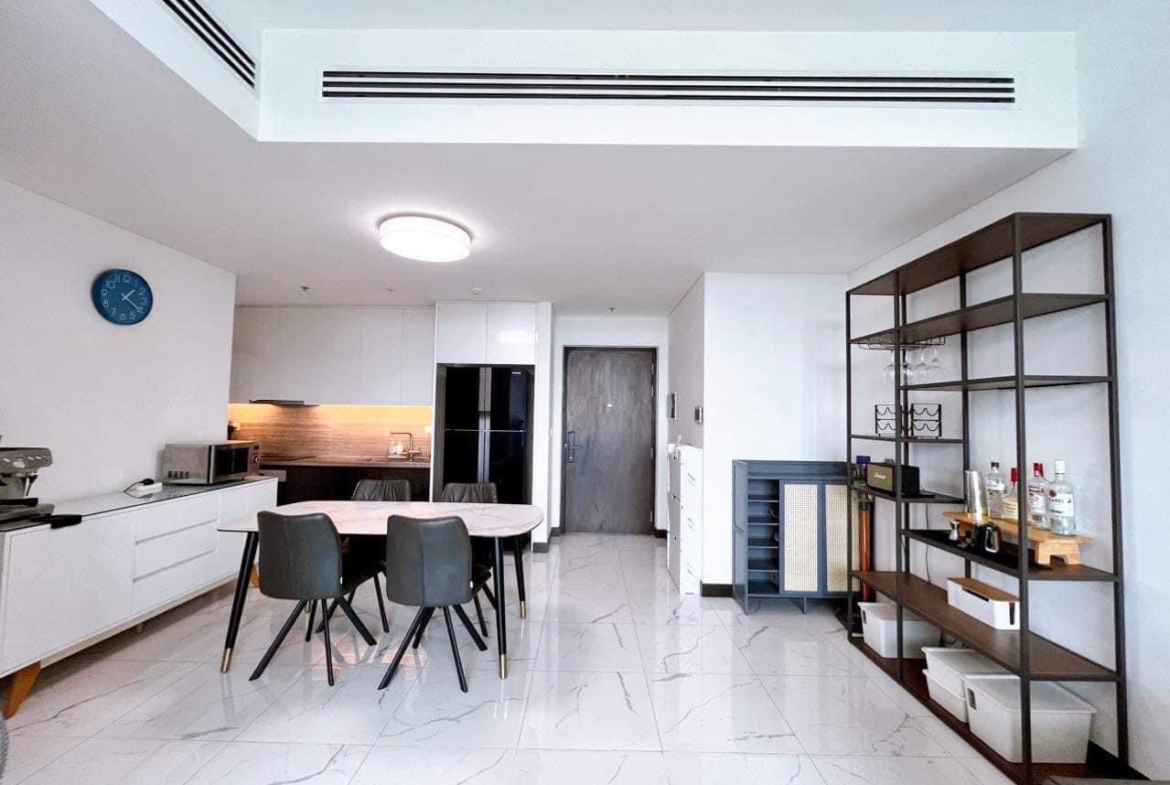 Rent an incredible two-bedroom apartment in Empire City
