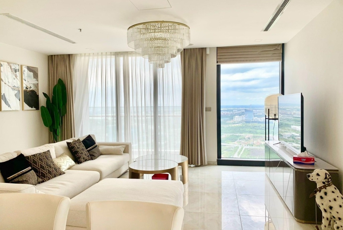 Vinhomes Golden River apartments for rent three bedrooms