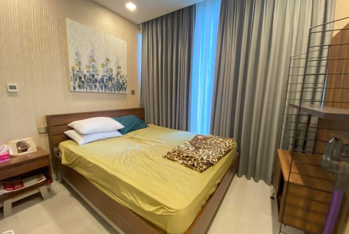Cheap two bedroom for rent at Vinhomes Golden River