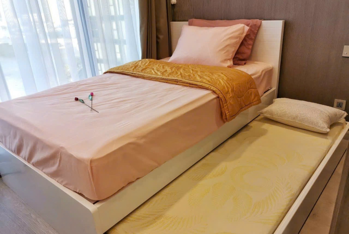 Prime two-bedroom rental apartment at Vinhomes Golden River