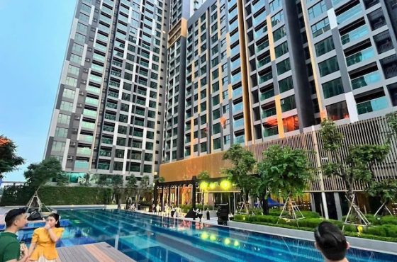 Apartment for rent at Delasol just 5 minutes to District 01 in HCMC