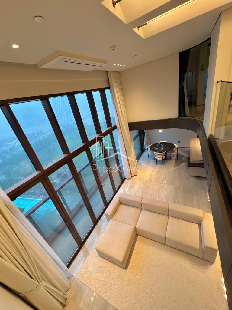 z6746684544183_bc5f21ca10e559172dd1b614c28482c2